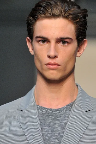 Look 34
